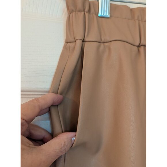 The Drop Womens Tan Faux Leather High-Waisted Shorts Size L Cute Fall Clothing - Picture 5 of 11